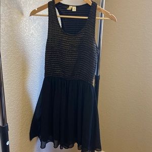 Women’s black and good dress - size M
